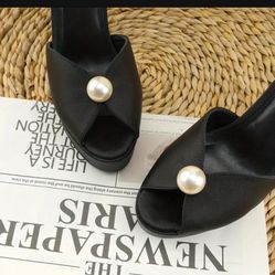 Pearl High Hill Platform Size 6.5