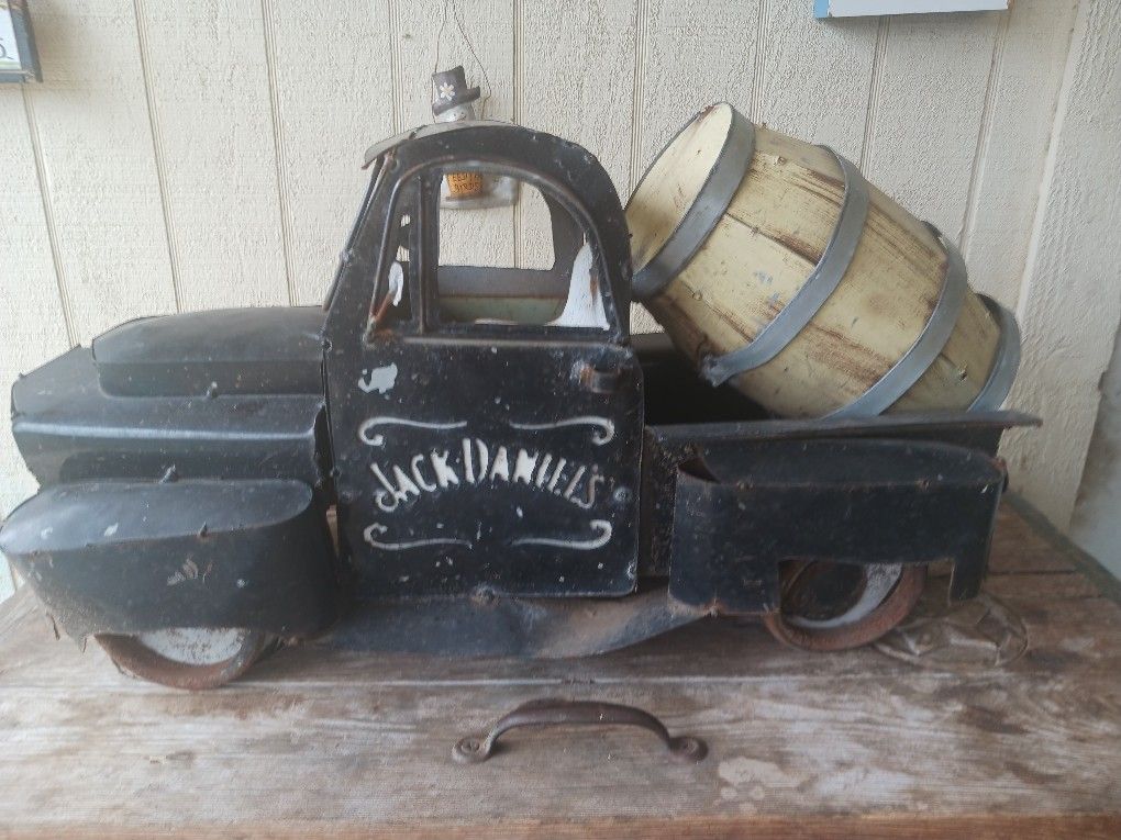 LARGE RUSTIC  VINTAGE JACK DANIEL'S TRUCK W/ WHISKEY BARREL