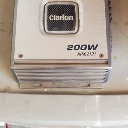 Clarion Power Amplifier 