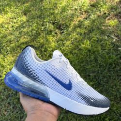 Nike Air Max Phoenix 