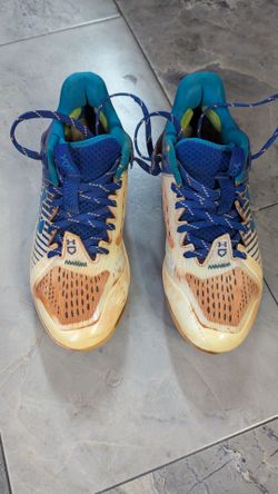 Under Armour size 8 metal cleats