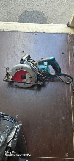 Makita circular saw