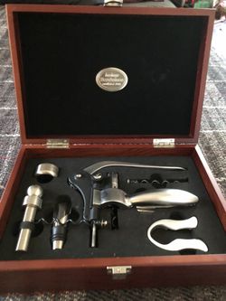 Brookstone Wine Opener Gift Set