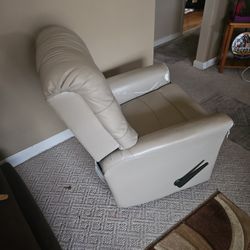 Recliner for free