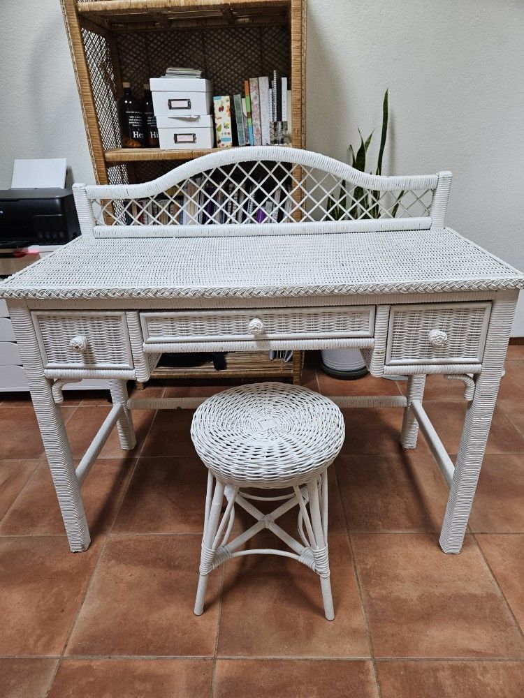 Vintage Henry Link Wicker Desk or Vanity & Stool