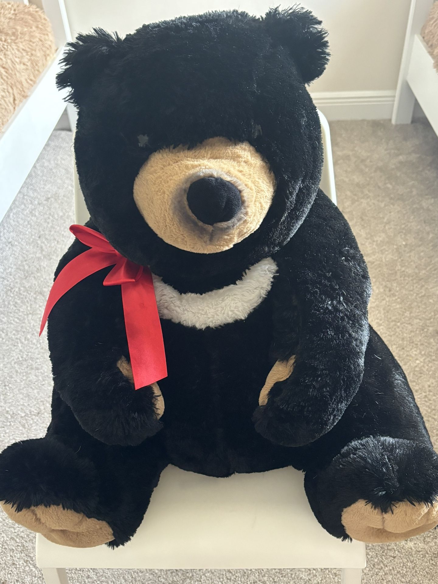 Large Teddy Bear with Stylish Red Bow - Perfect Gift for All Ages!