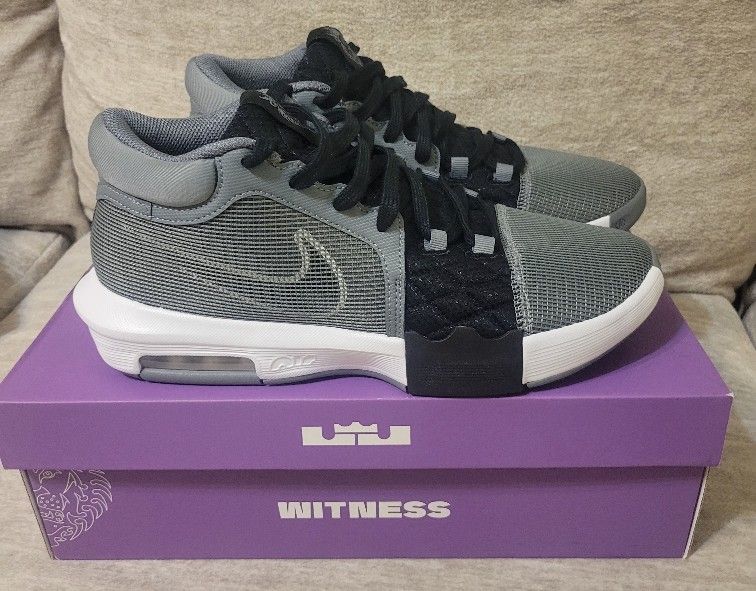 Lebron Witness VIII Size 10