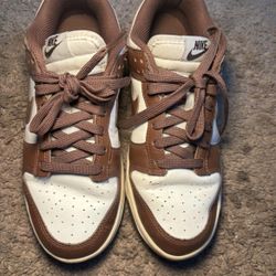 Brown Nike Dunks 