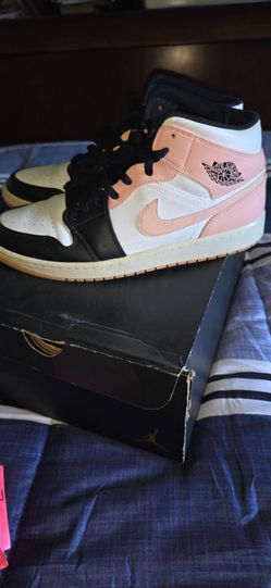 Air Jordan 1 Mids