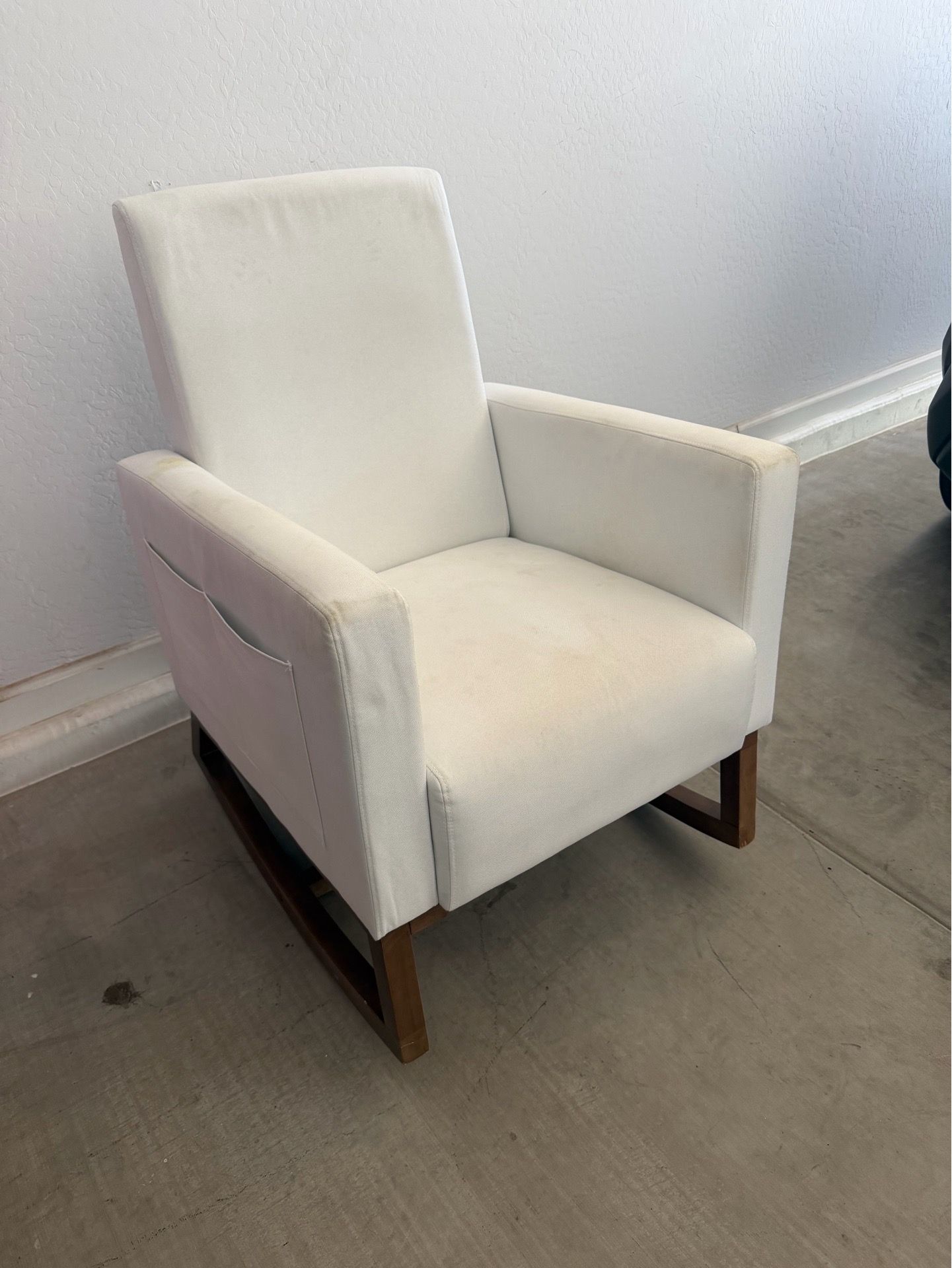 Modern Accent / Rocking Chair