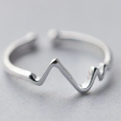 R62 - 925  sterling silver Geometric Ring!