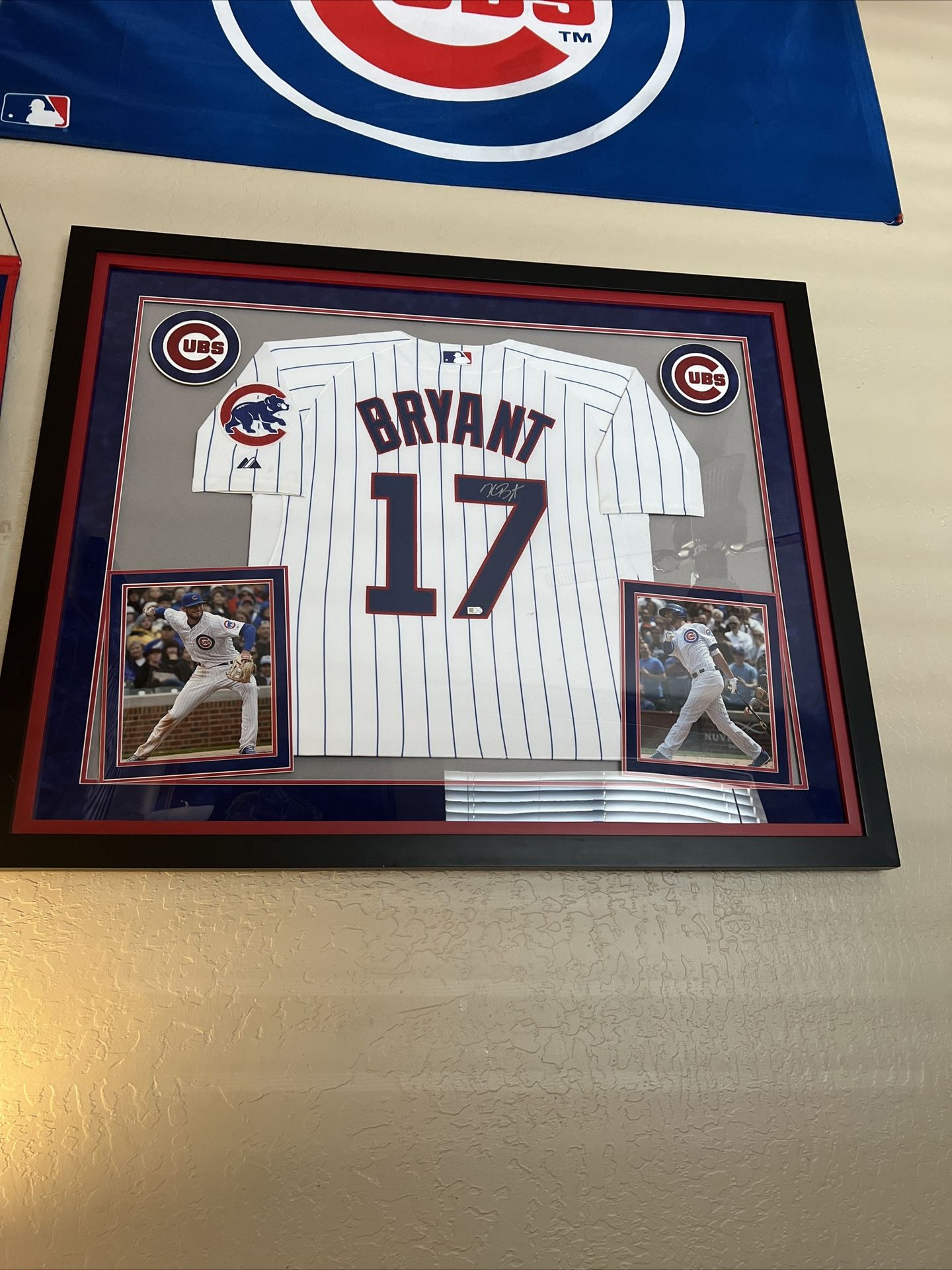 Signed Kris Bryant Cubs Jersey 