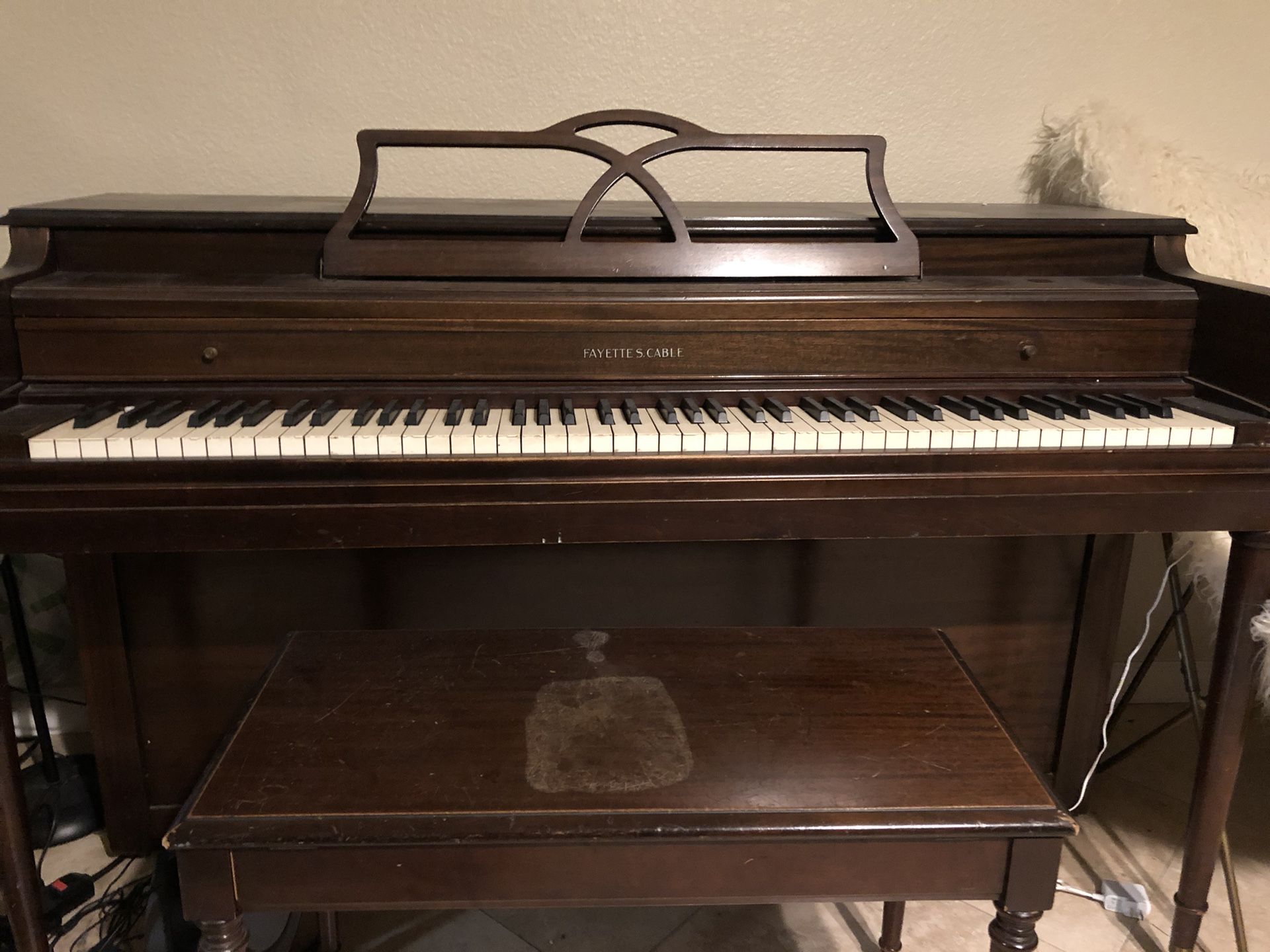 Upright Piano Free