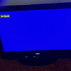 VIZIO E320VA 32-Inch LCD HDTV With REMOTE