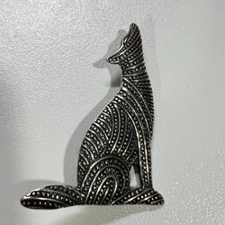 Brooch  Style Howling Dog Wolf Brooch Pin sterling 
