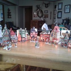 Retire North Pole Dept 56