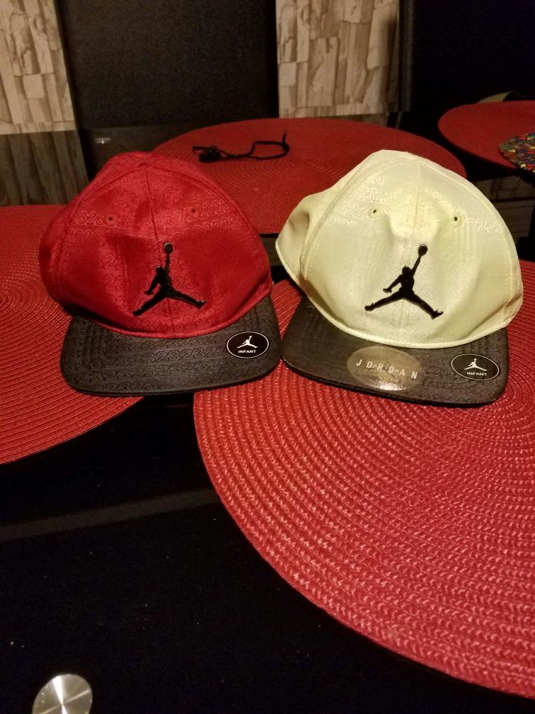 Babys hat!! Great condition