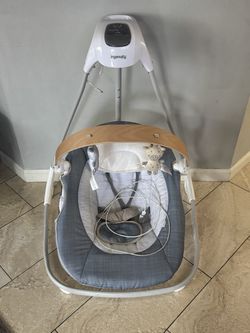 Ingenuity Simple Comfort Compact Baby Swing with Wood Toy Bar - Chambray
