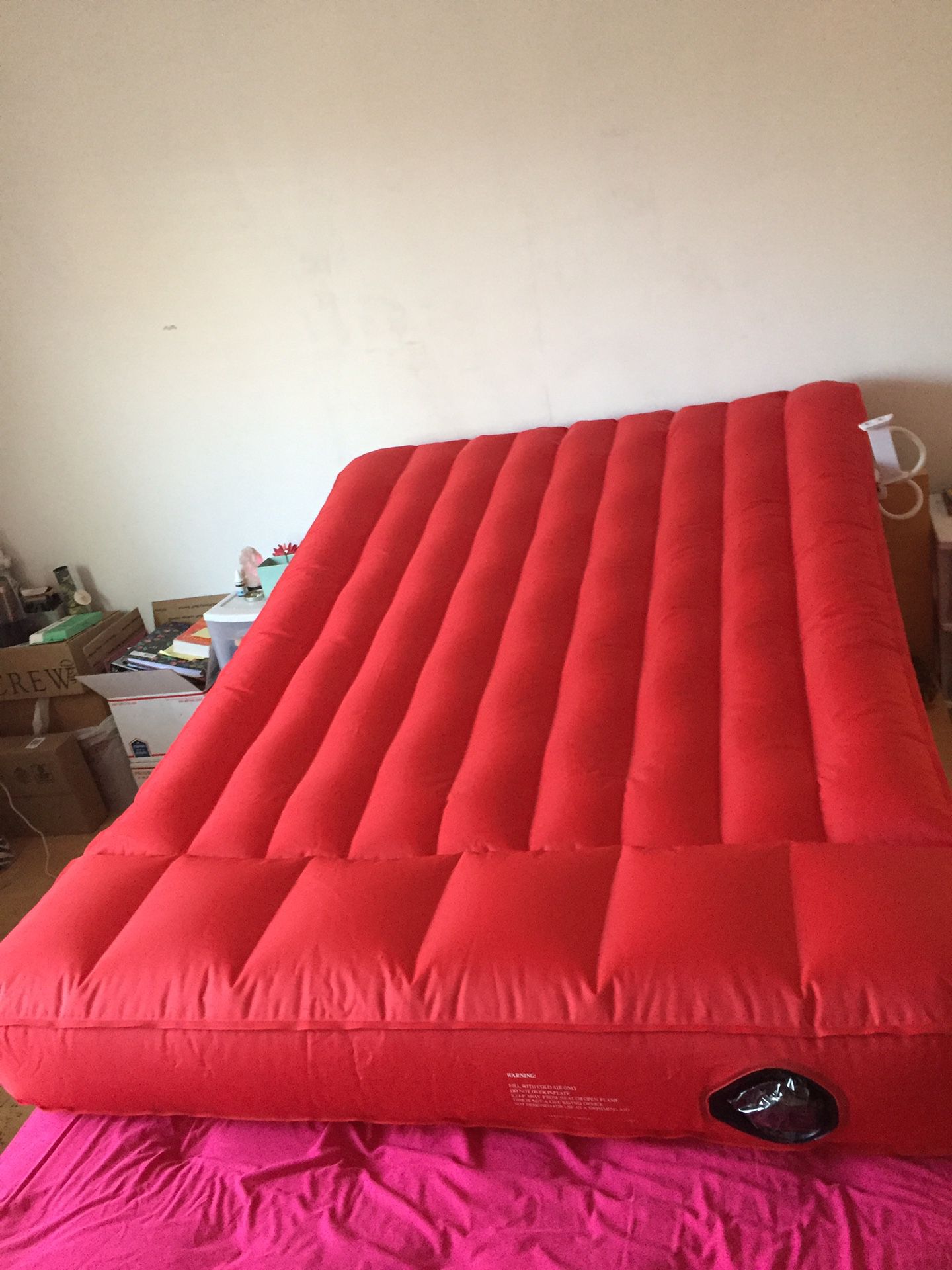 Aero Bed air mattress with built in pump