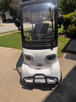 LIKE NEW! Mini Electric Golf Cart – Solar Roof