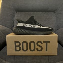 Yeezy Boost 350 V2 Oreo