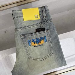 Fendi Men’s Jeans 2026 New 