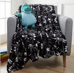 Dinosaur Huggable Friend & Throw Set