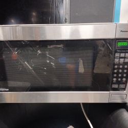 Over The Counter Microwave 
