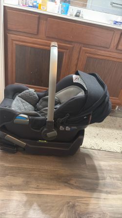 Nuna car seat