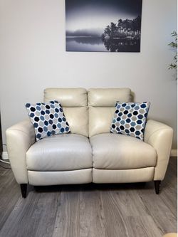 Reclining couch