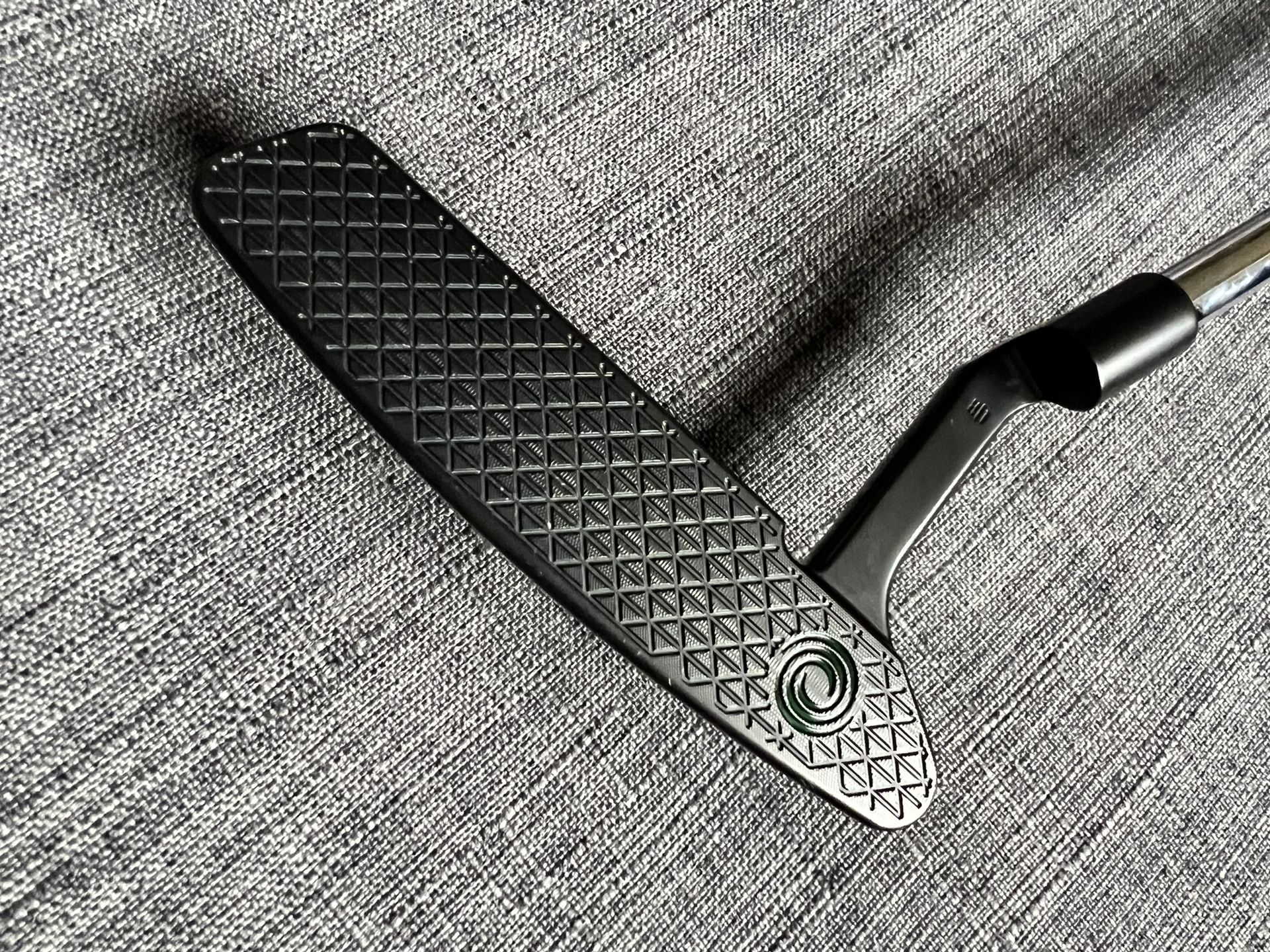 Odyssey Toulon San Diego 35 RH Putter And Weight Kit