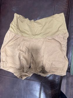 Over the belly maternity shorts
