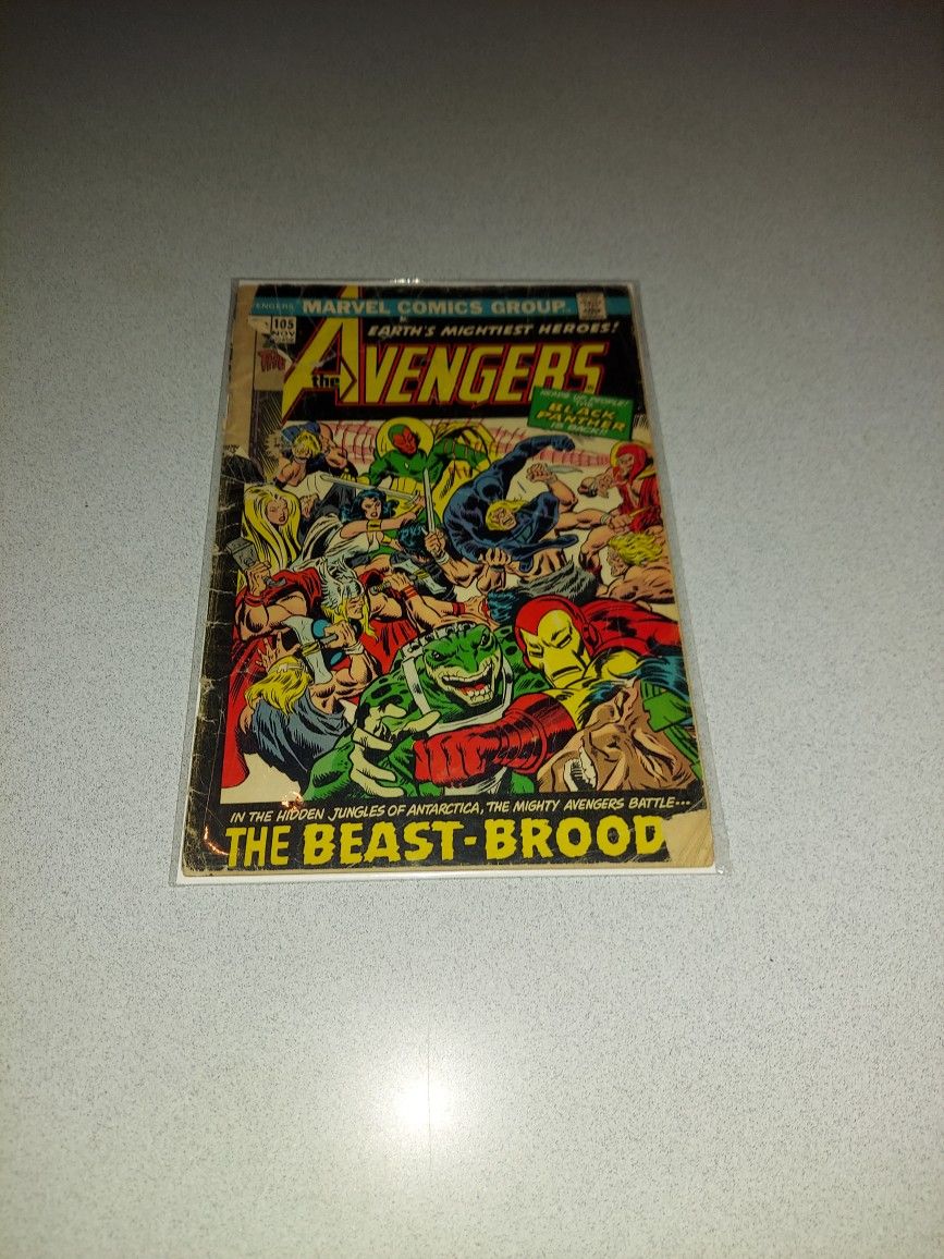 VINTAGE 1972 THE AVENGERS #105 COMIC