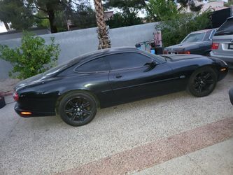 2000 Jaguar XK8