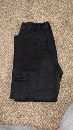 Black cargo pants