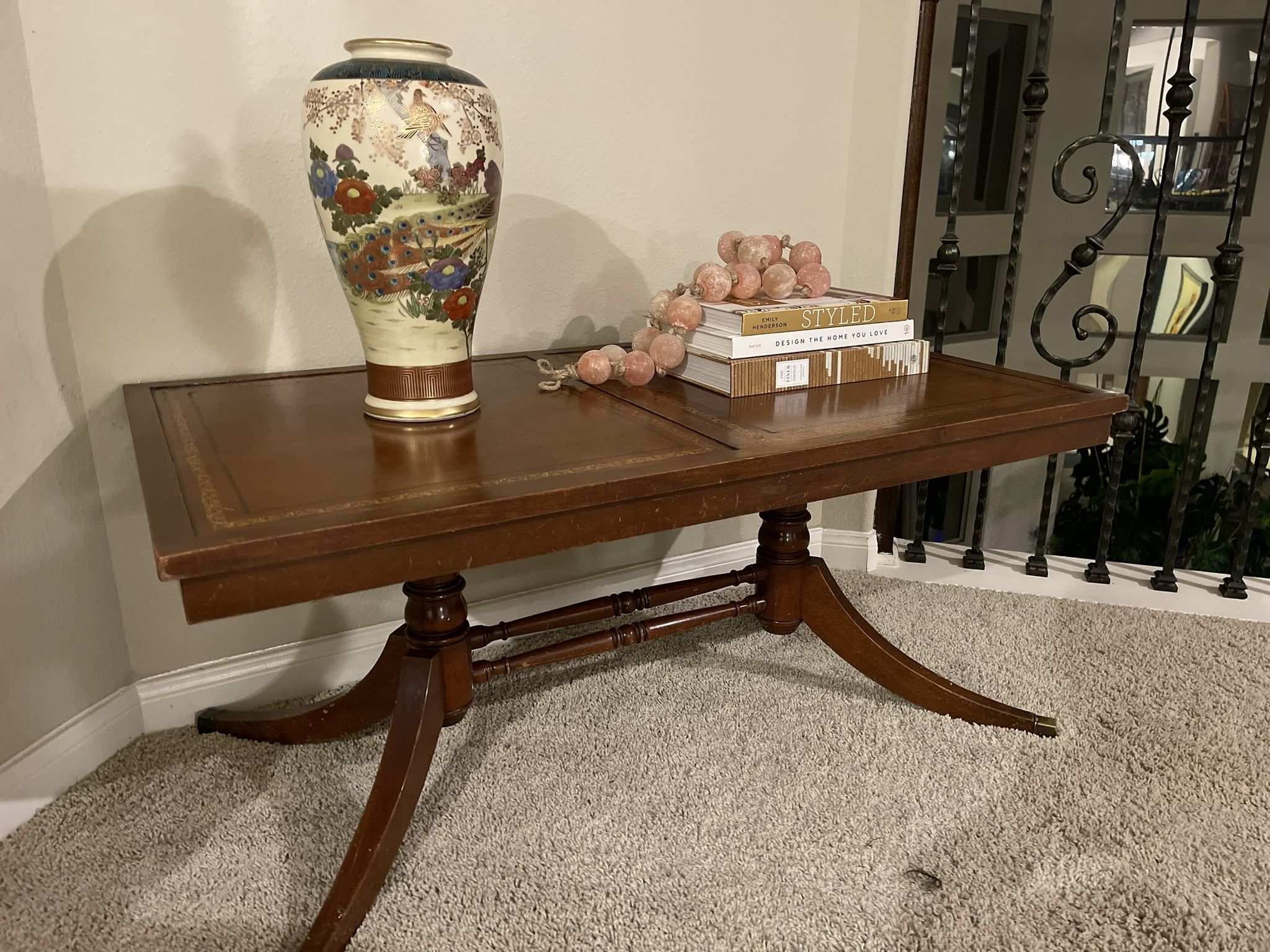 Vintage Duncan Phyfe Style Leather Top Coffee/ Cocktail Table
