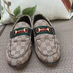 Gucci Shoes 