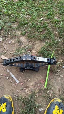 Scissor Jack Car Lifting Tool
