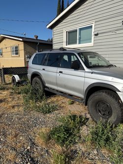 2003 Mitsubishi Montero Sport