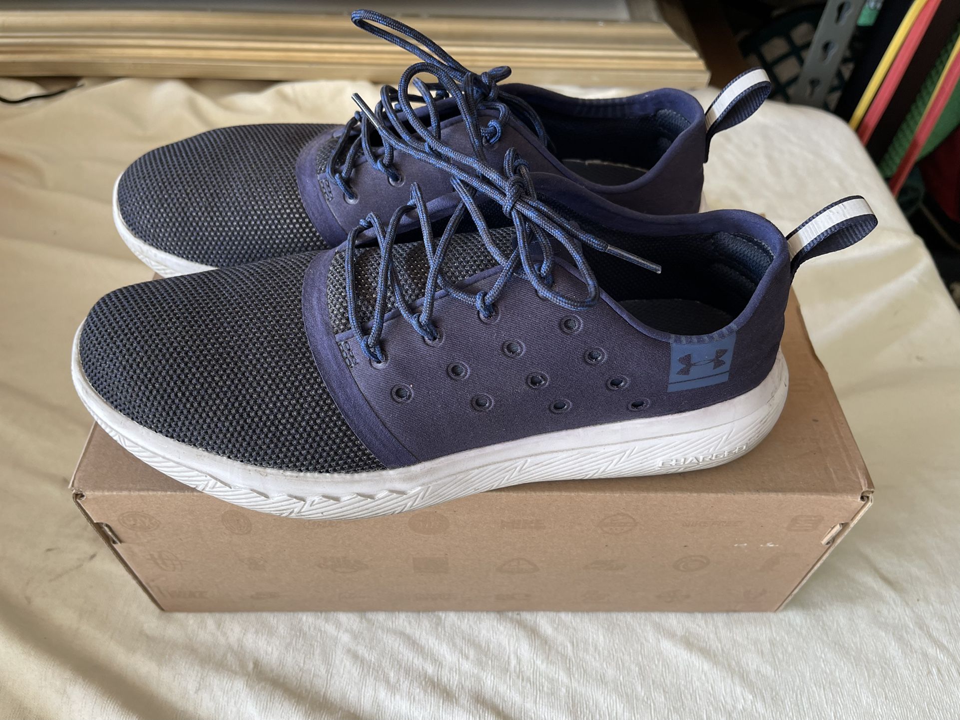 Under Armour Men's Charged 24/7 Navy Two Tone Mesh Sneakers 8.5M