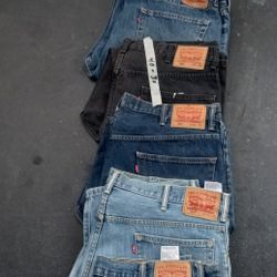 40x30 LEVIS JEANS MENS 