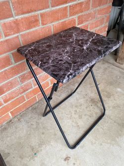 Foldable black marble table