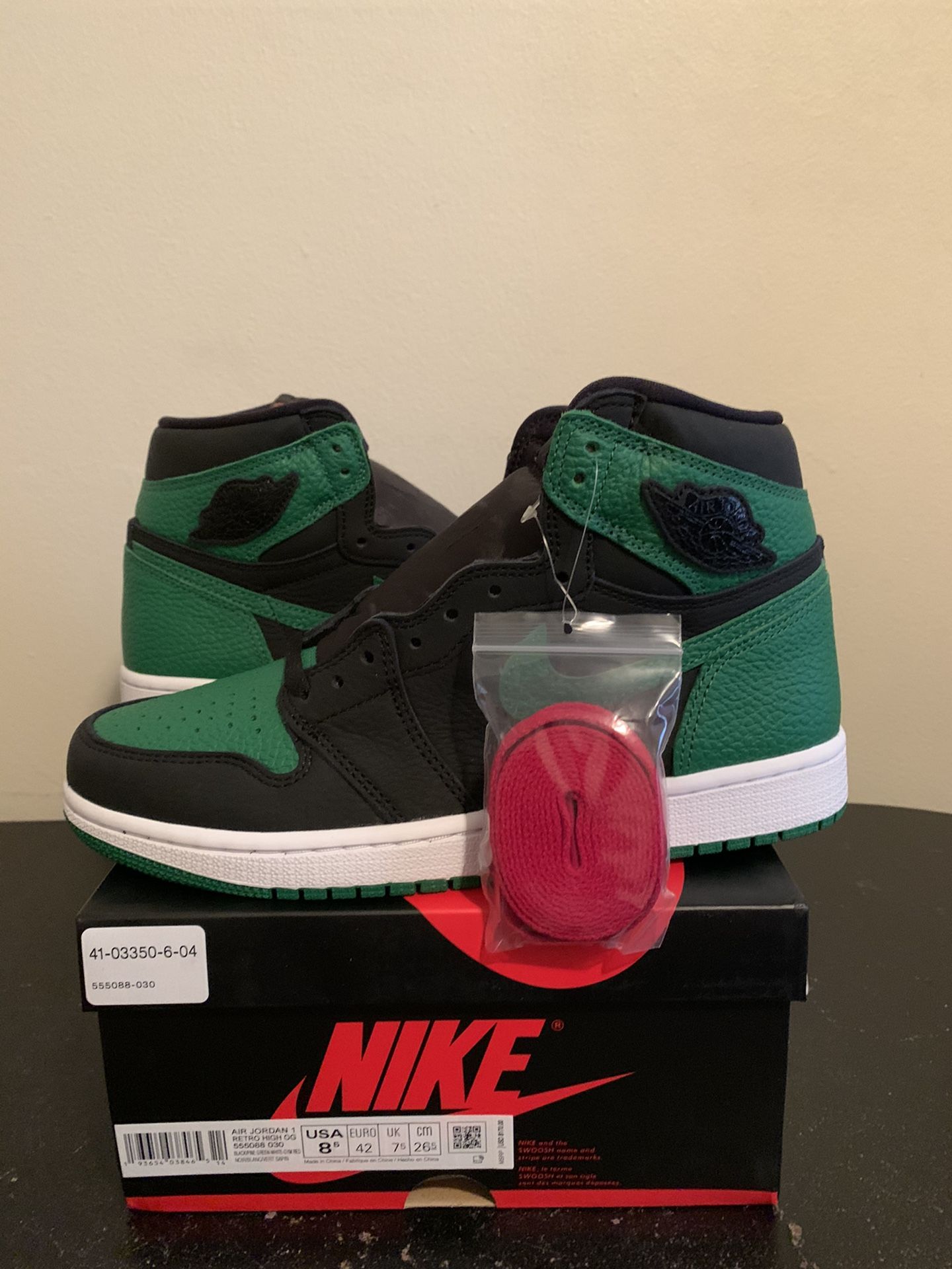 Size 8.5 Air Jordan 1 High Retro Pine Green Black (Pick Up)