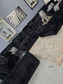 ✨️XL Sectional Sofas✨️ Furniture Queen Bedrooms, Dining Avail