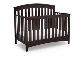 Delta 4-in-1 convertible crib