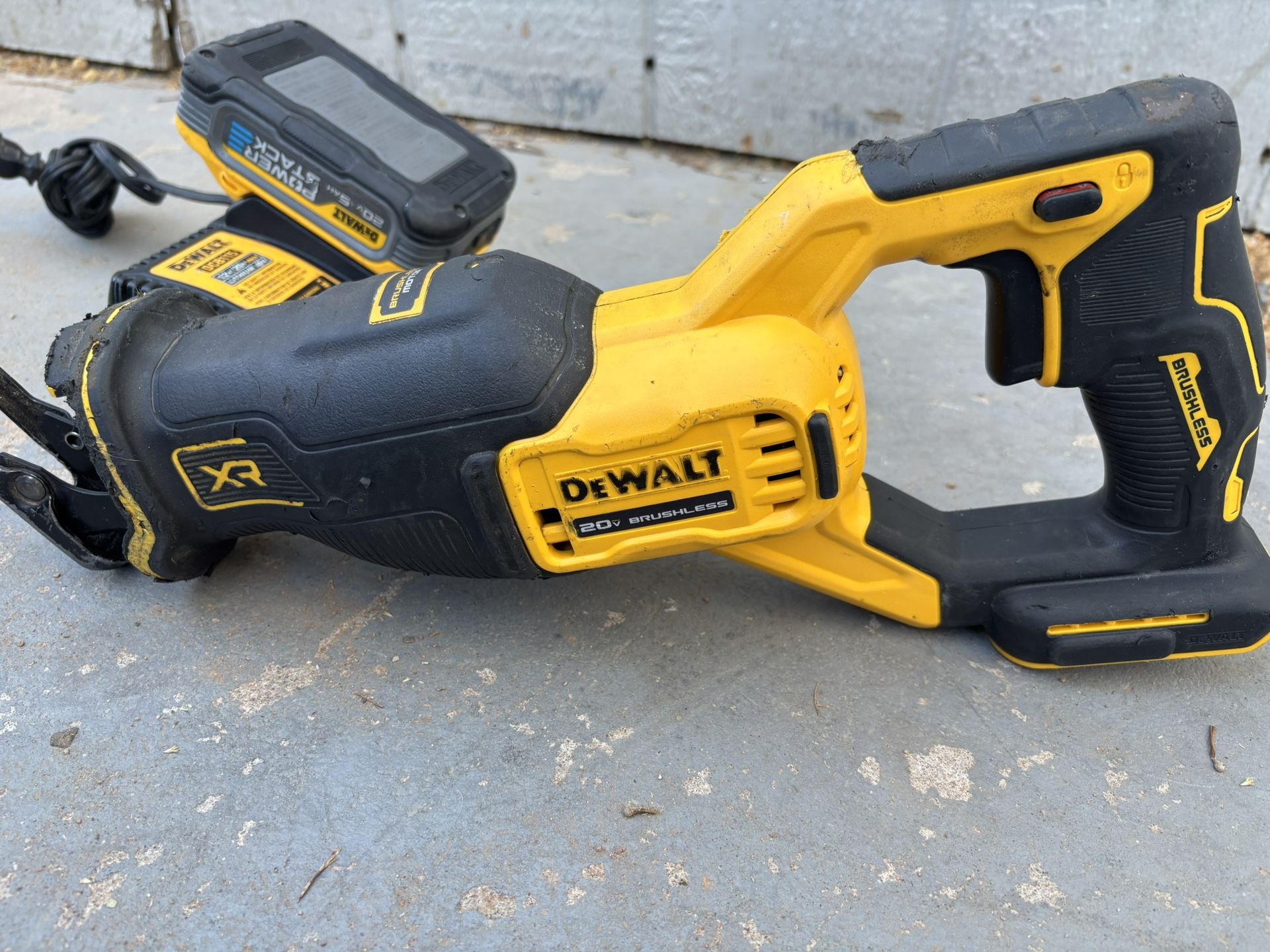 DEWALT 20V MAX Cordless Brushless Reciprocating Saw and 20V MAX POWERSTACK Compact Battery Starter Kit