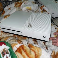 2 Xbox Ones