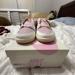Travis Scott  jordan 1 Retro Low OG SP Tropical Pink  Size 7.5