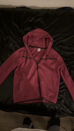 Maroon Nike Tech Size Large