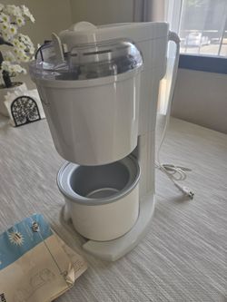 Electric Ice Cream Maker Machine White